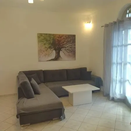 Xristiana's House Апартаменты *