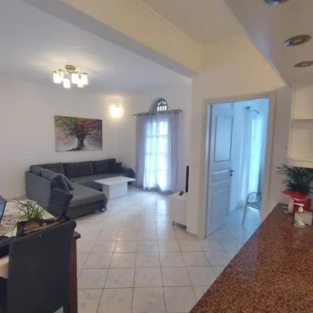 Apartment Xristiana's House *